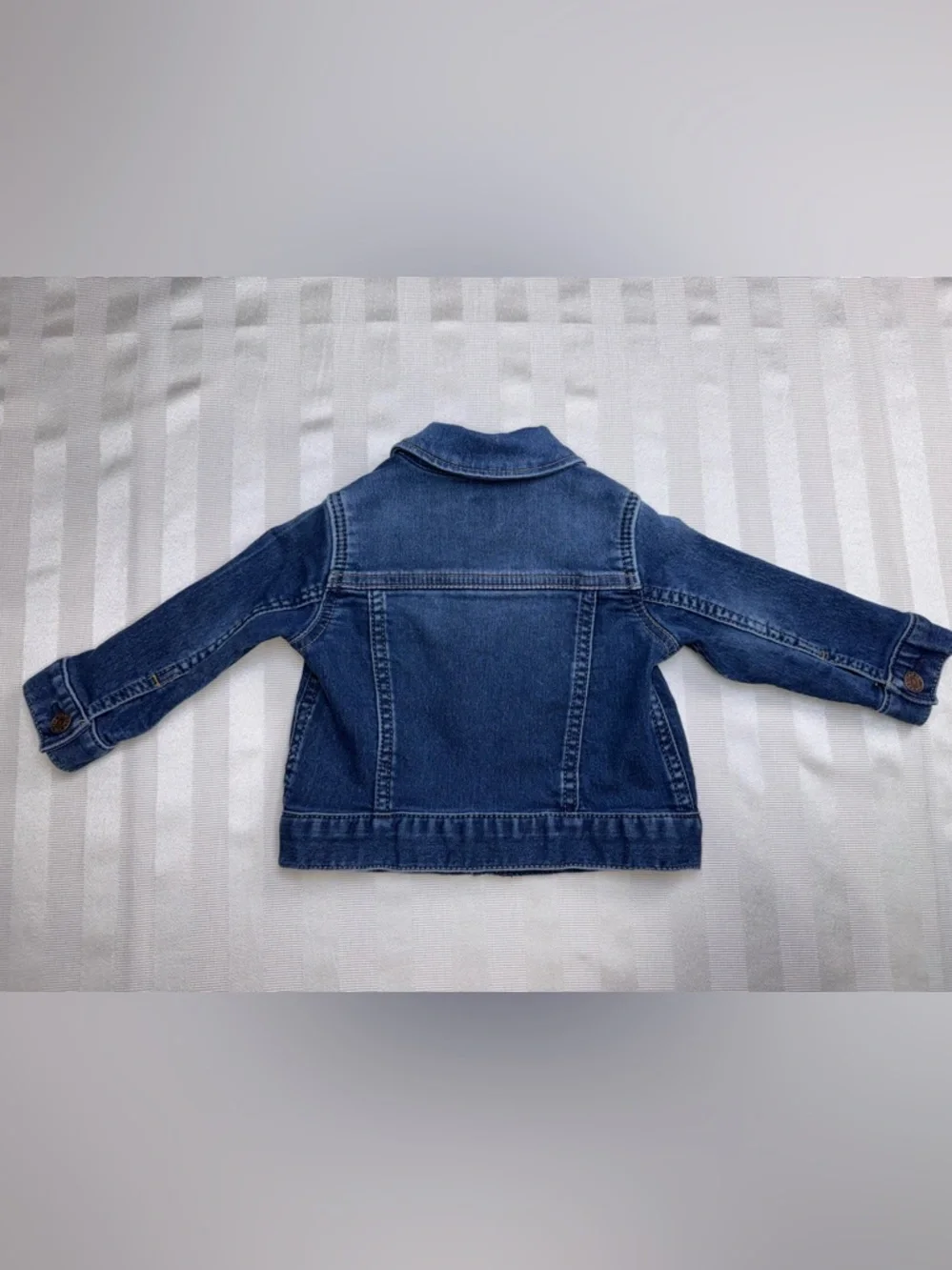 Baby Gap Denim Trucker Jacket Size 6-12 Months Snap Front Classic, Unisex
